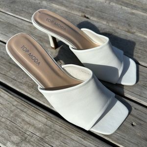 Bright white mules Brand New 🐇